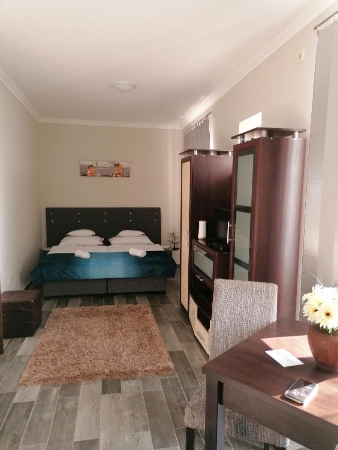 Napfény Szállás Szeged Exterior foto